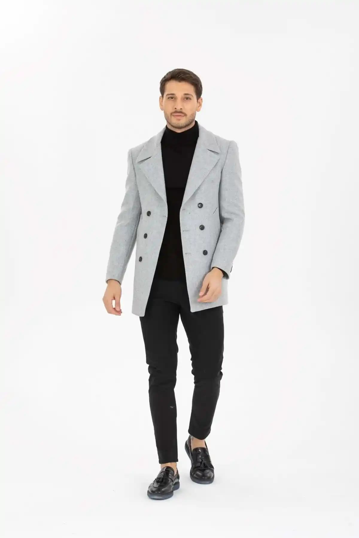 Kısa Palto Modası: Tarihçesi, Seçim İpuçları ve Gelecek Trendler