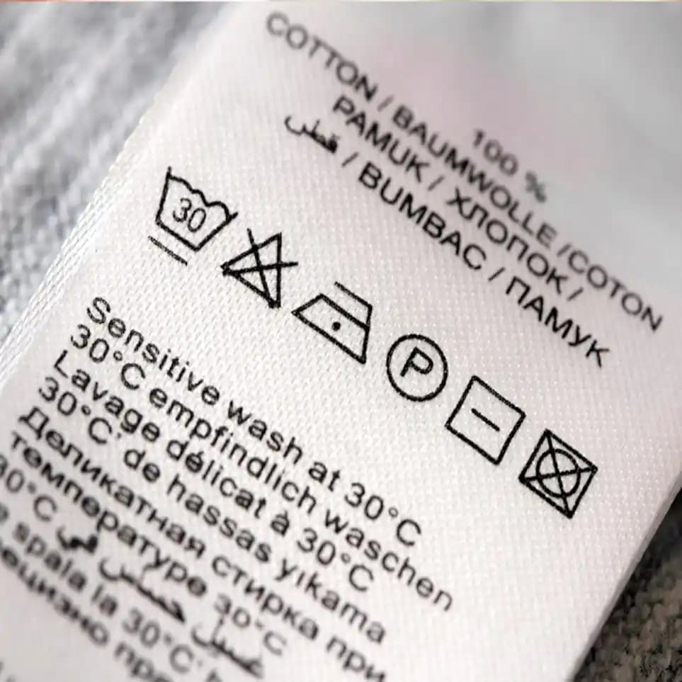 Kıyafetlerdeki Sembollerin Anlamları ve Moda Dünyasındaki Yeri