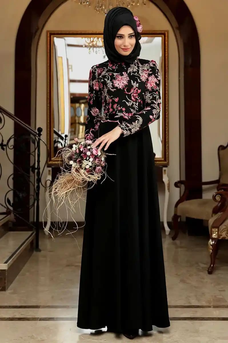 Kız İsteme Töreninde Giyilecek Elbise Seçenekleri ve Stil İpuçları