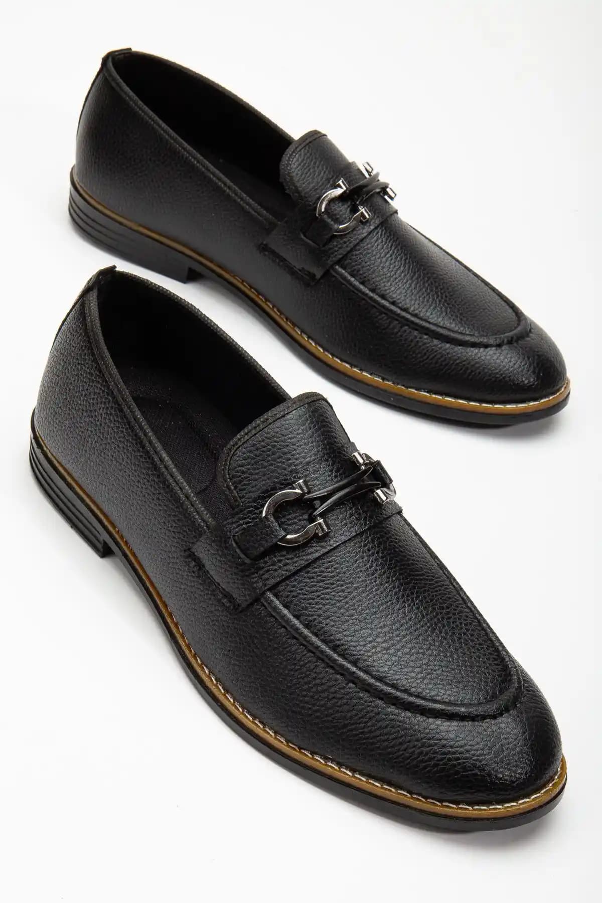 Klasik Günlük Erkek Ayakkabıları: Zamansız Şıklık ve Dayanıklılık Rehberi