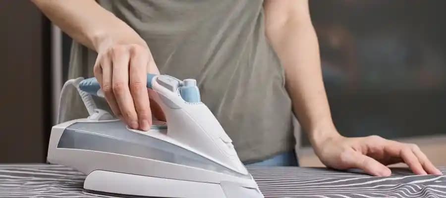 Kot Pantolon Nasıl Ütülenir? Adım Adım Teknikler ve İpuçları