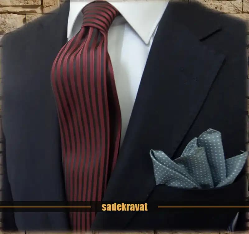 Kravat Kombinleri ve Moda Trendleri: Kişisel Tarzınızı Yansıtmanın Yolları