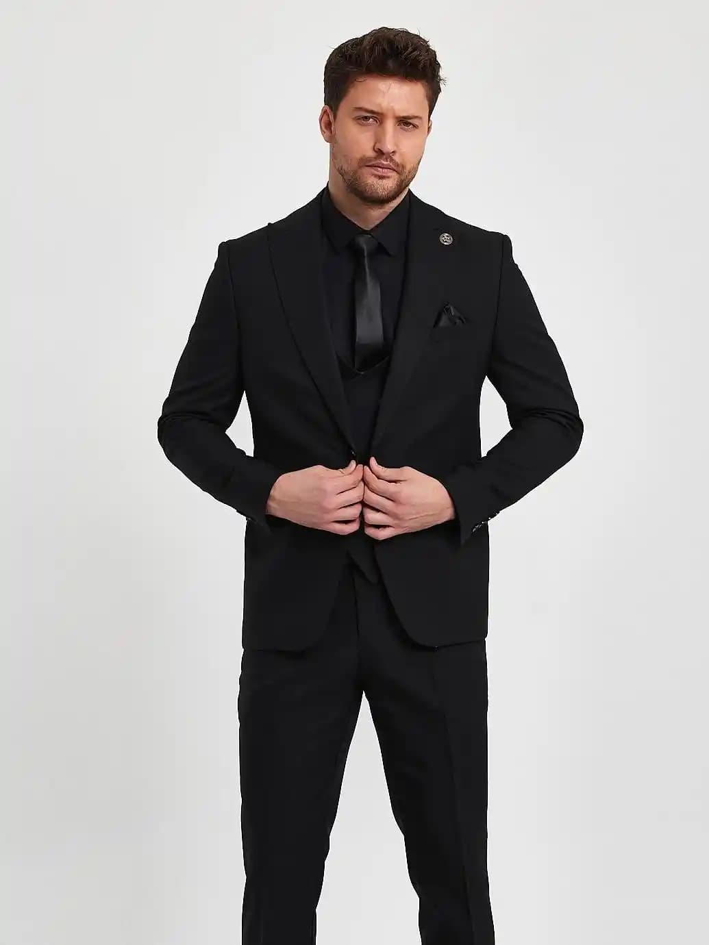 Kro Takım Elbise Nedir ve Moda Dünyasında Nasıl Bir Yer Tutar
