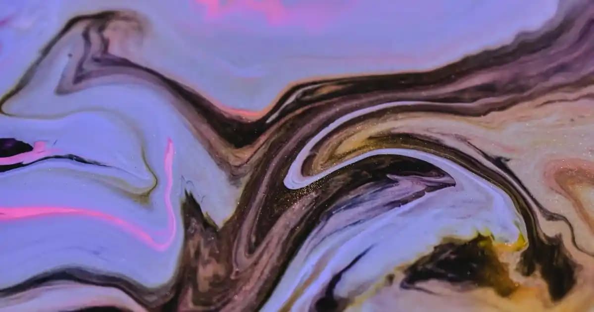 Küçük El Çantaları Moda ve Fonksiyonelliğin Modern Buluşması