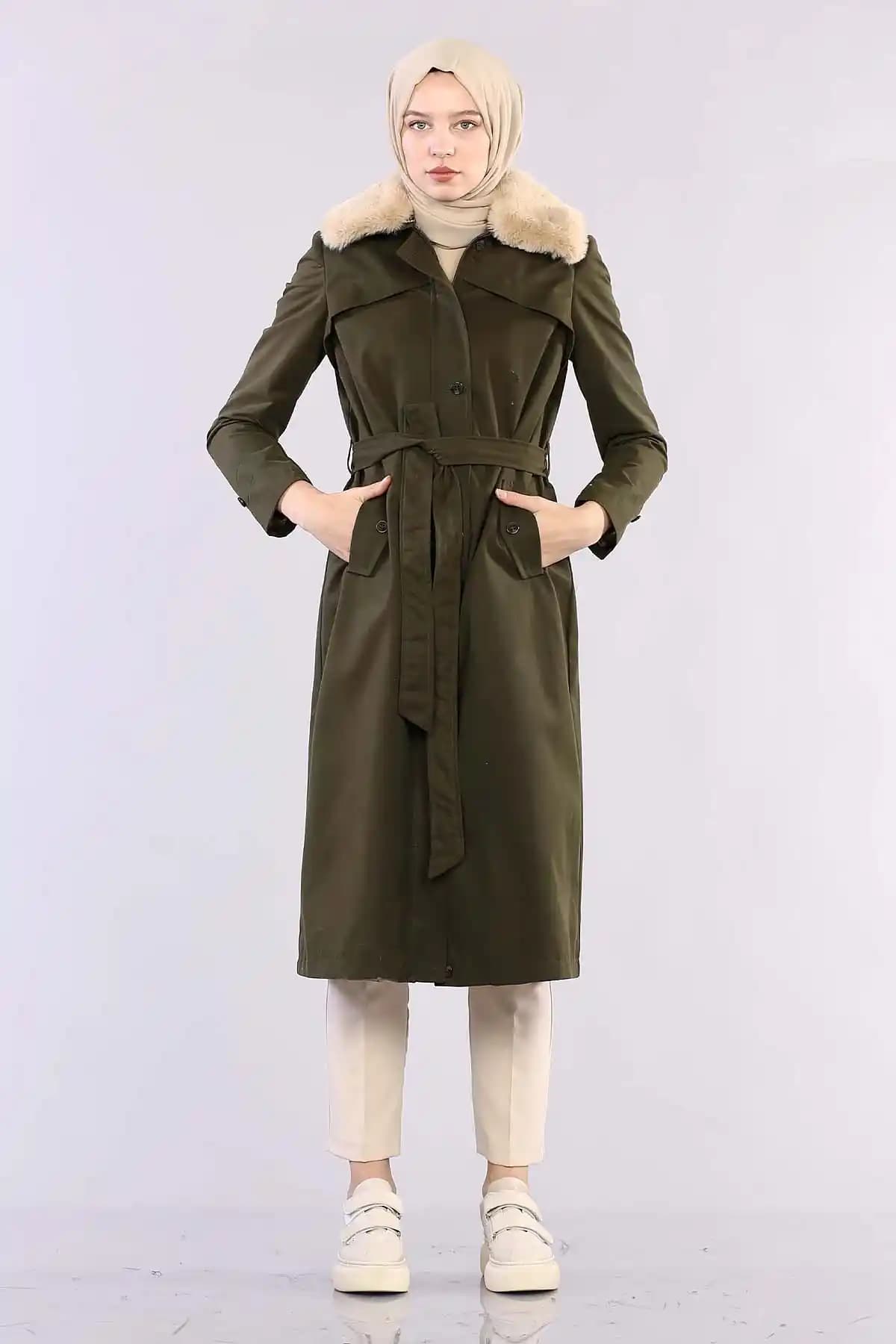 Kürklü Trençkot Moda Trendleri ve Stil İpuçlarıyla Şıklık ve Fonksiyonellik Bir Arada