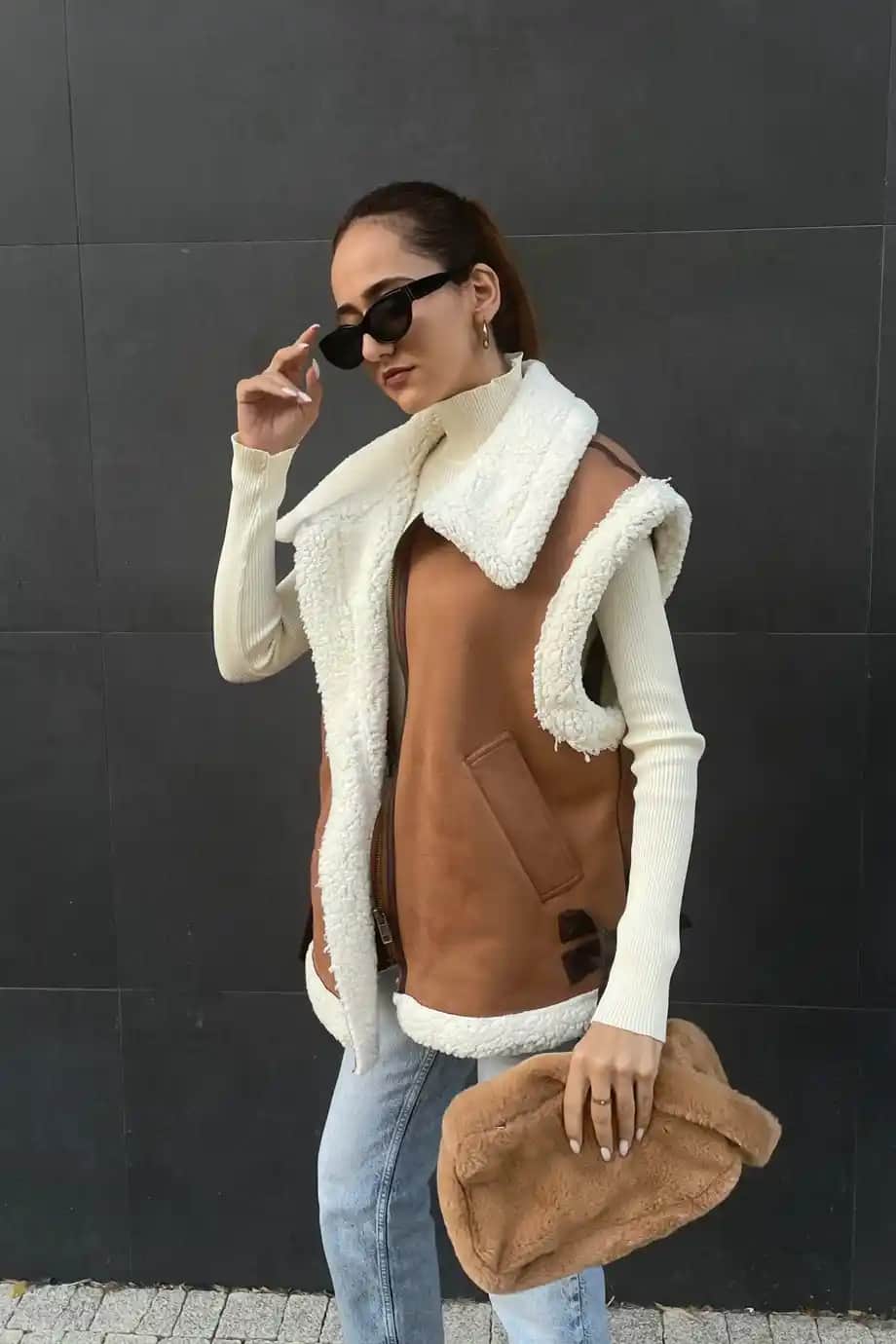 Kürklü Yelek Modelleri ve Stil İpuçları: Kışın Şıklığını Yansıtan Trend Parçalar