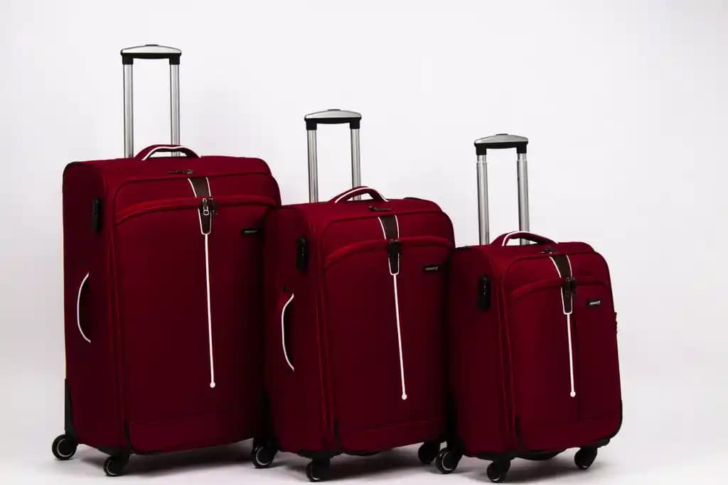 Moda Dünyasında 3’lü Kumaş Valiz Setleri: Şıklık ve Fonksiyonellik Bir Arada