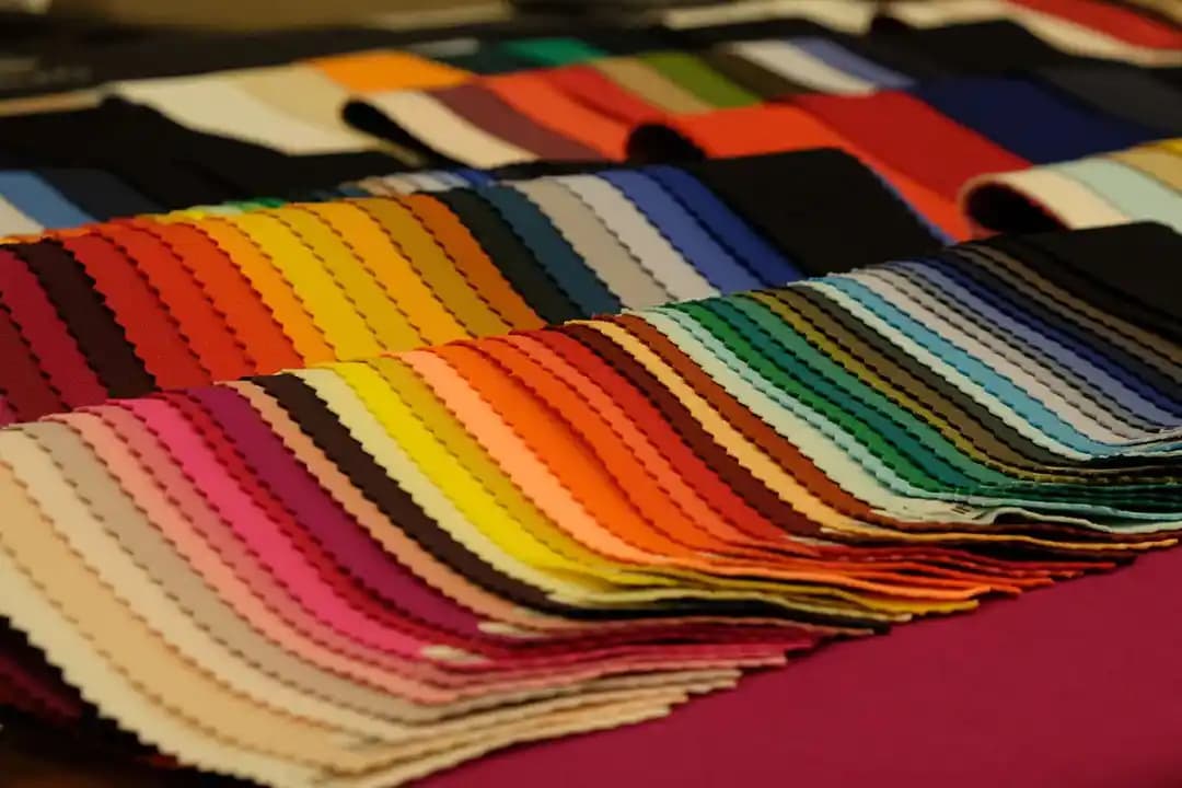 Moda Dünyasında Kumaş Seçimi ve Sürdürülebilir Tekstil Trendleri Analizi