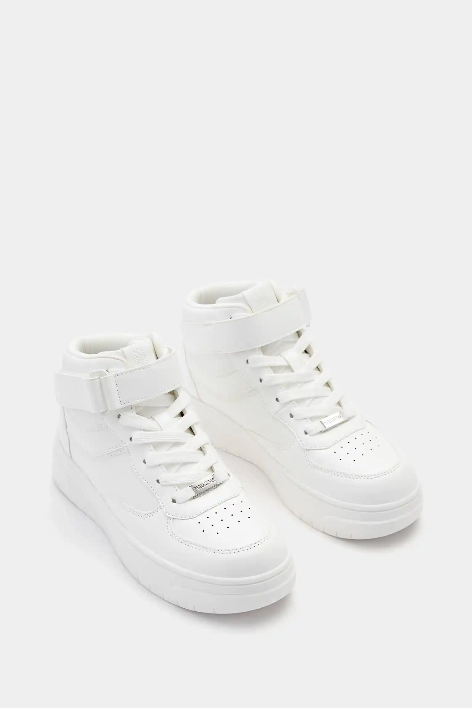 Moda Dünyasında Taban Yüksekliği: Stil ve Konforun Buluştuğu Nokta