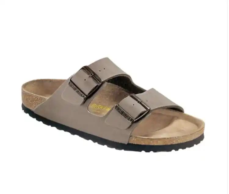 Moda Dünyasında Terlik Seçimi ve En Kaliteli Markalar Hakkında Kapsamlı Rehber