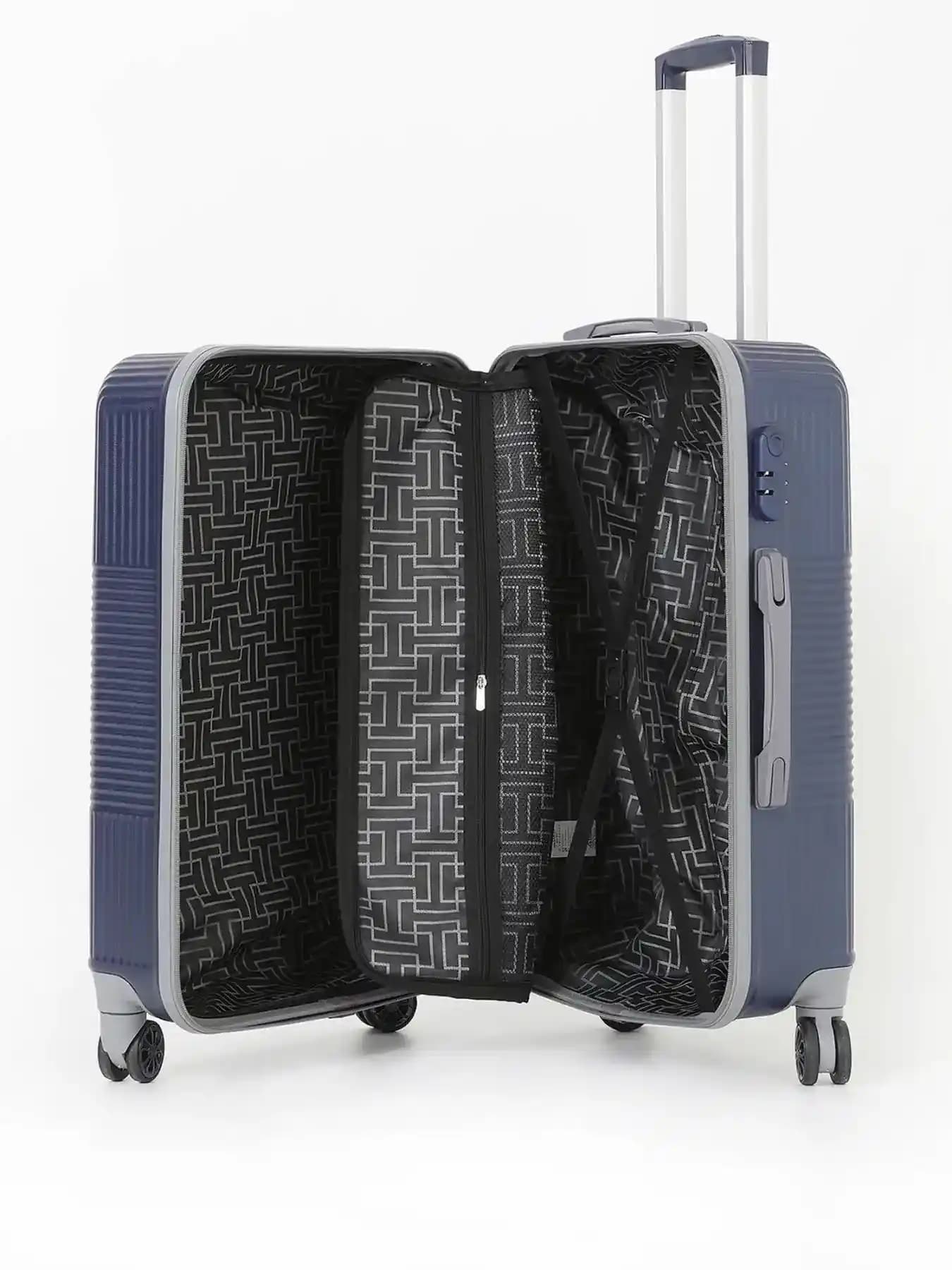 Moda ve Fonksiyonellik Bir Arada: Büyük Bavul Seçiminde Dikkat Edilmesi Gerekenler