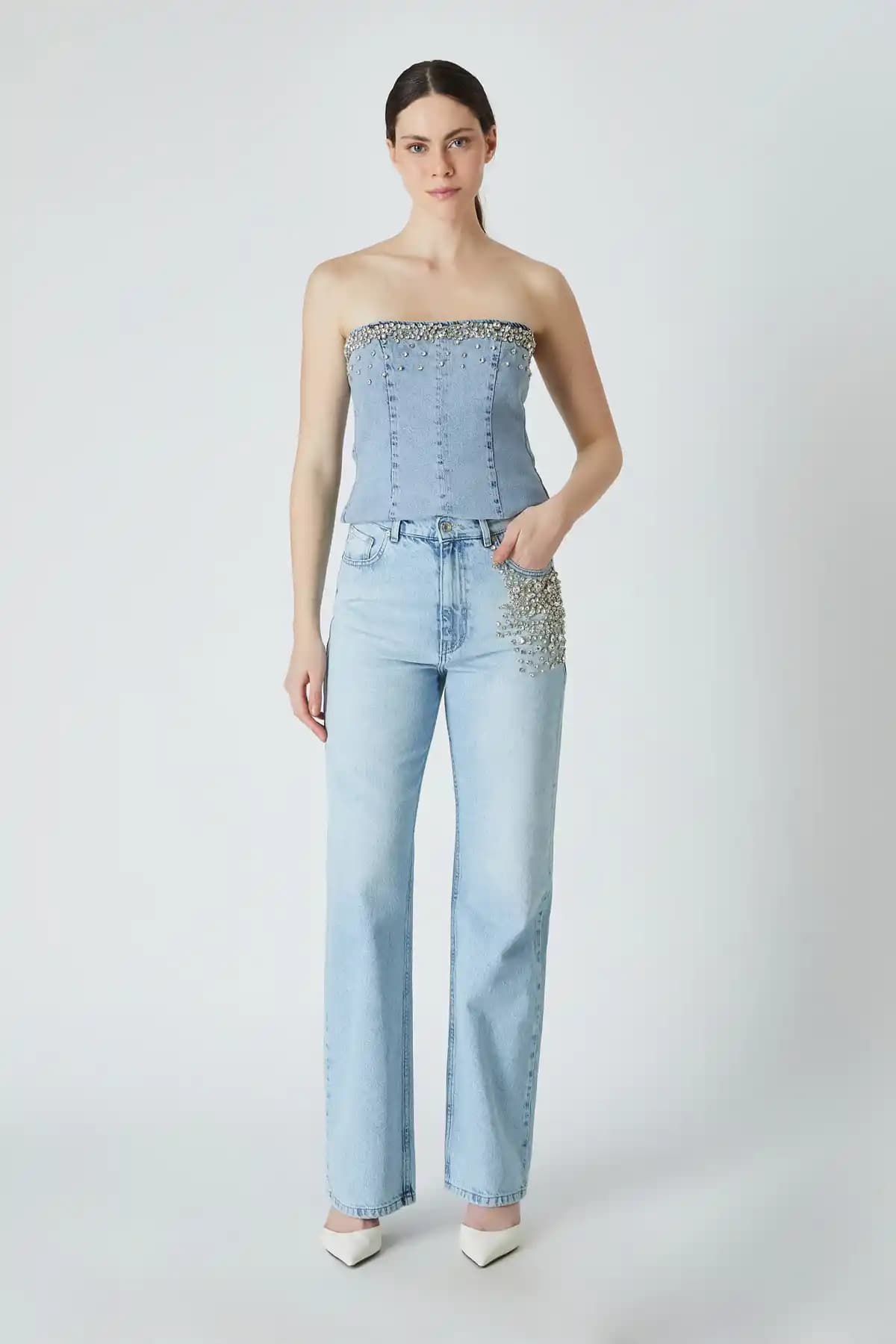 Uygun Fiyatlı Pantolonlarla Moda Trendlerini Yakalayın ve Tarzınızı Yansıtın