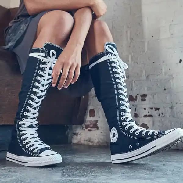 Yüksek Converse Modada Kendine Özgü Bir İkon Olmanın Yolları ve Stil İpuçları