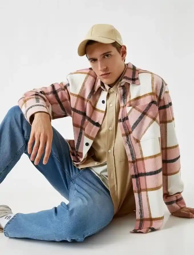 Erkek Modasında Oduncu Gömleği Kombinasyonları: Renk, Katmanlama ve Aksesuar Önerileri