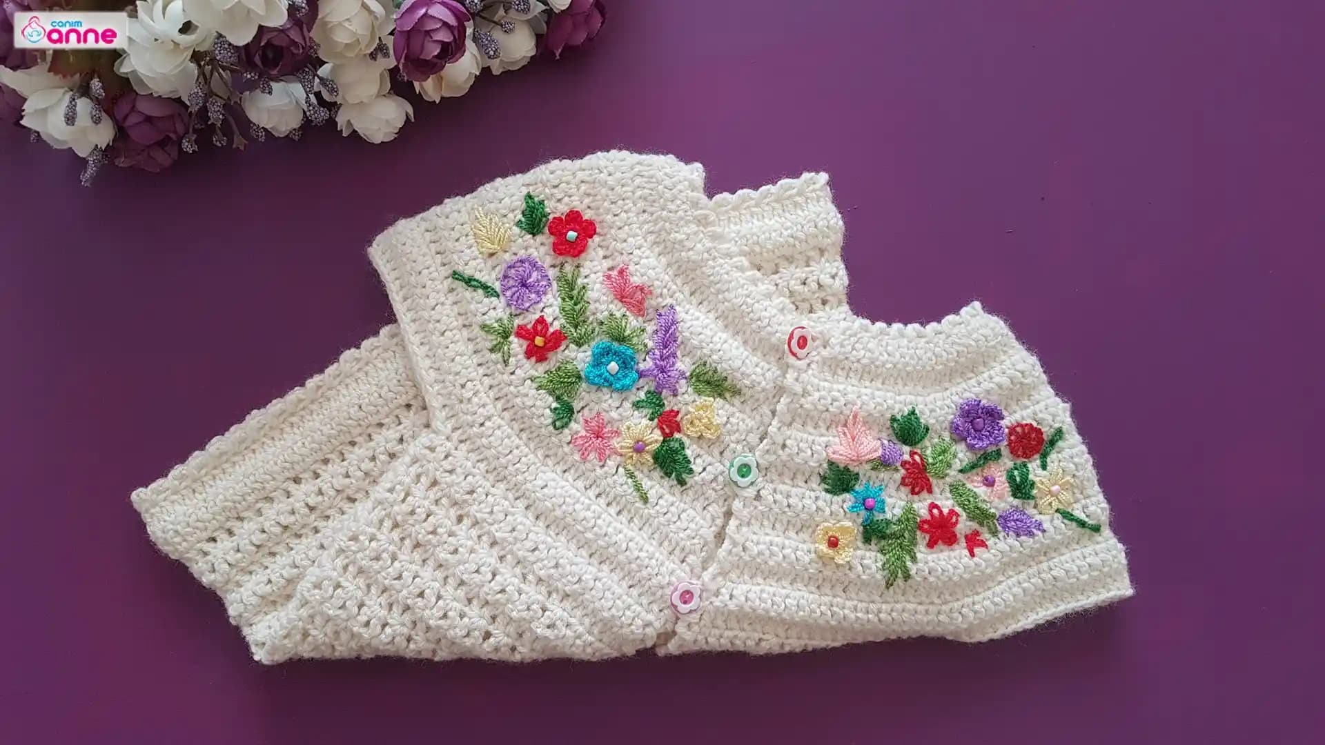 İşlemeli Yelek Modelleri: Tasarım, Teknikler ve Moda Dünyasındaki Önemi