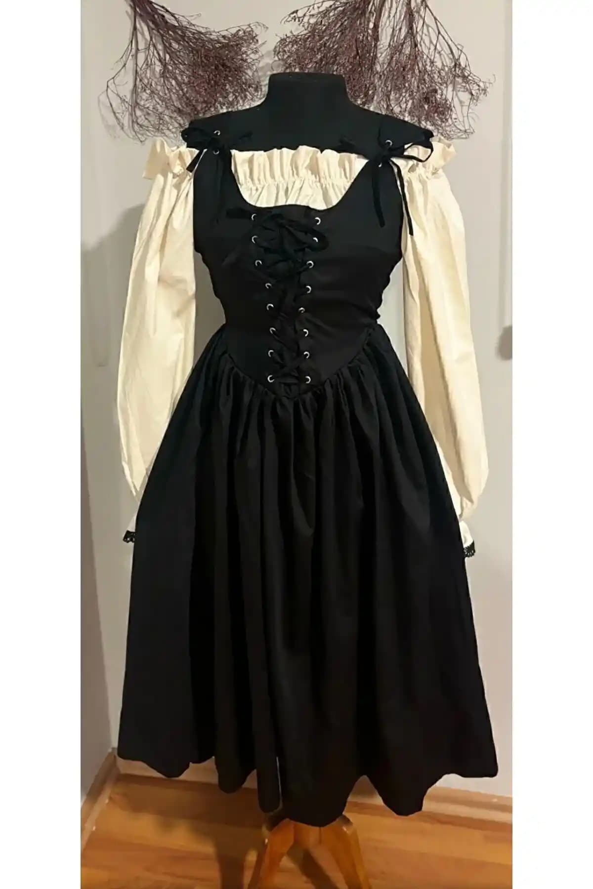 Korseli Tesettür Elbise Tasarımı ve Kullanımı: Modern ve Zarif Seçenekler