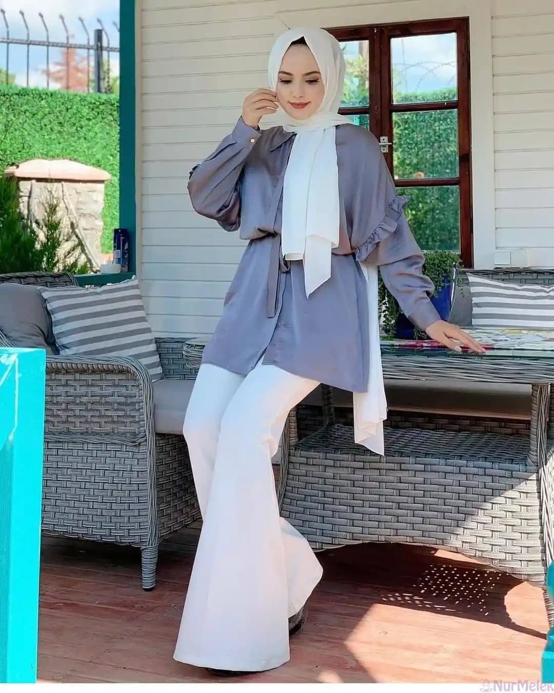 Tesettür Gri Pantolon Kombinleri: Moda Prensipleri ve Renk Uyumu Analizi