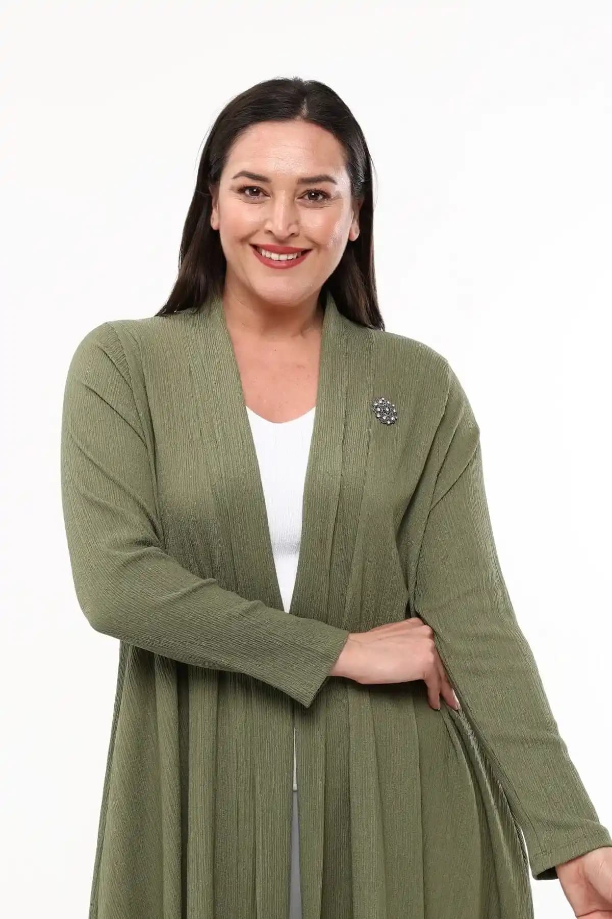 Yazlık Anne Hırkası: 19. Yüzyıl Modası ve Fonksiyonelliğin Buluştuğu Tasarımlar