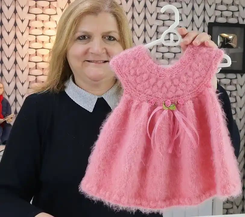 Büyükler İçin Örgü Elbise Modelleri: Şık ve Konforlu Seçenekler 75-90 Karakter