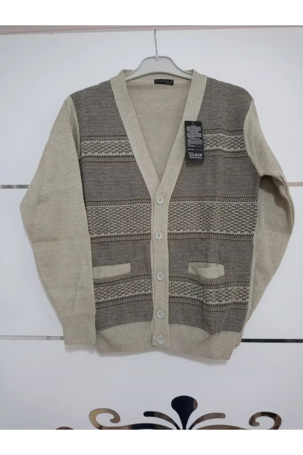 Çelik Örgü Hırka: Dayanıklı ve Zamansız Moda Parçası Hakkında Detaylı Bilgiler