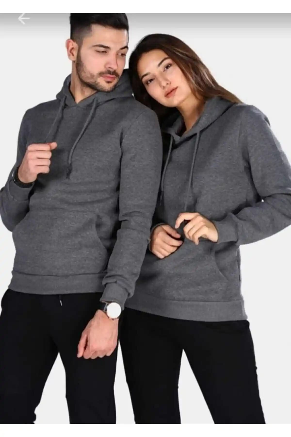 Çift Giyim Trendleri ve Moda Dünyasında Uyumun Önemi Hakkında Kapsamlı Rehber