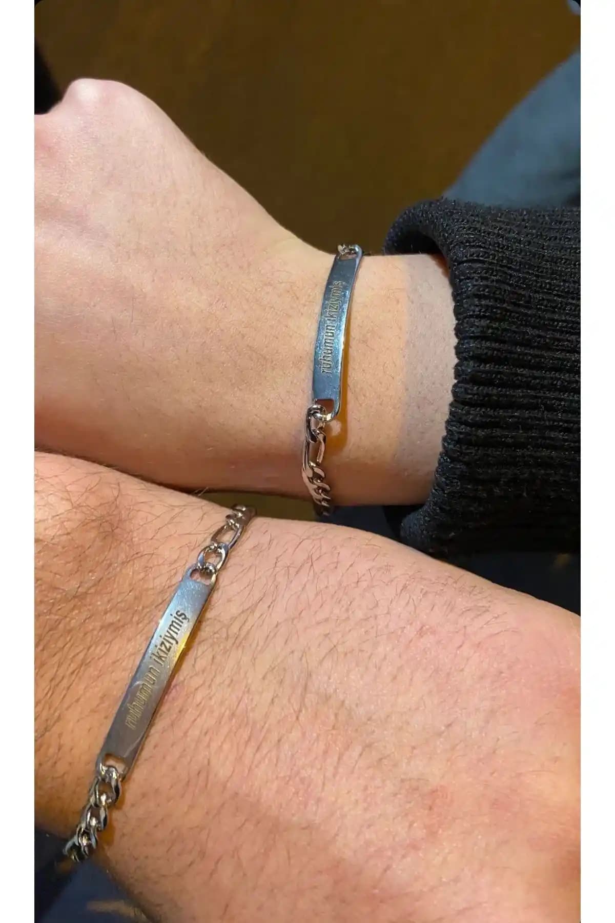 Çiftlere Özel Bileklikler: Sevgi ve Bağlantıyı Yansıtan Modern Takı Seçenekleri