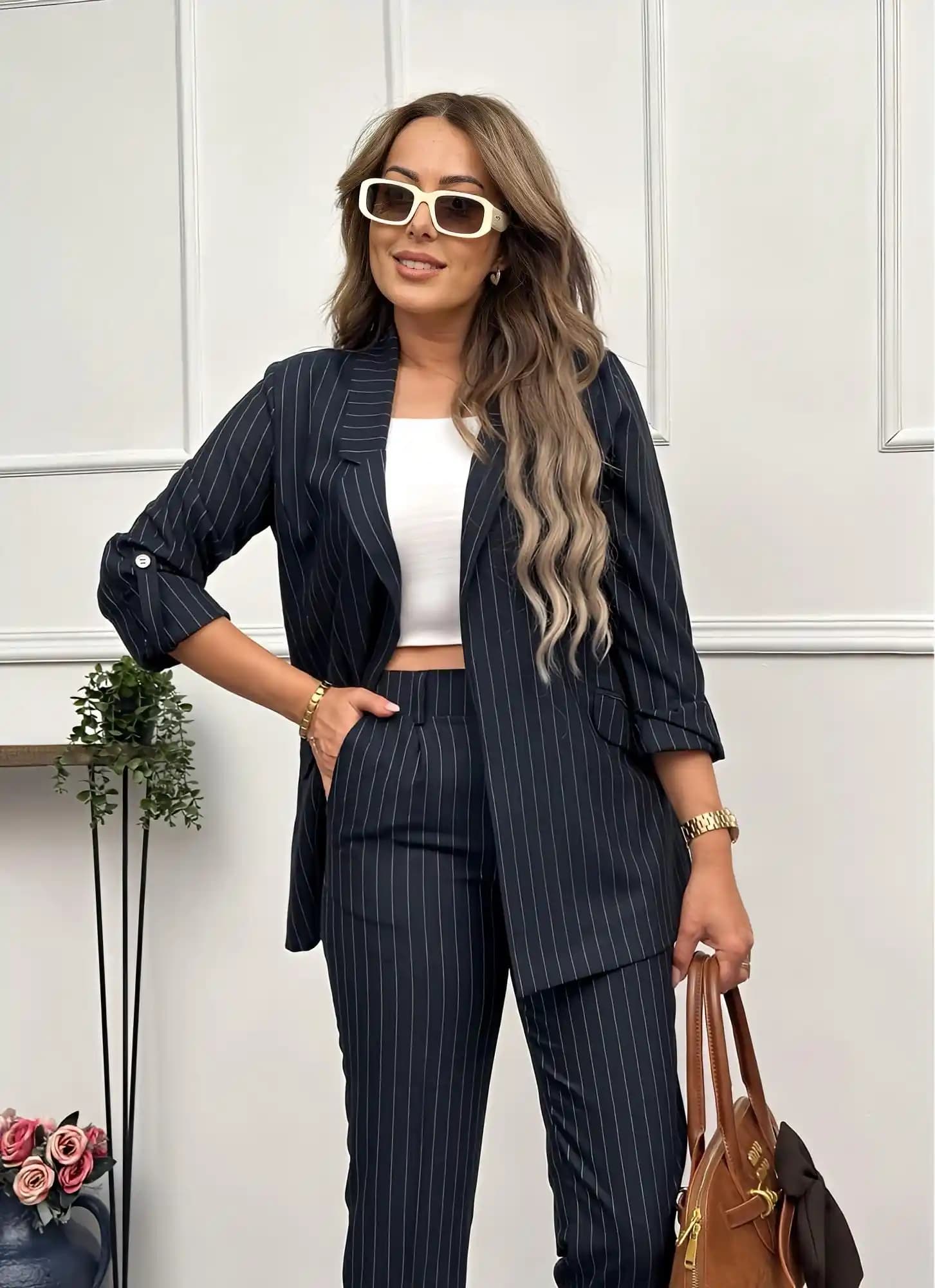 Çizgili Ceket ve Pantolon Takımlarıyla Modern ve Şık Kombinasyonlar Rehberi