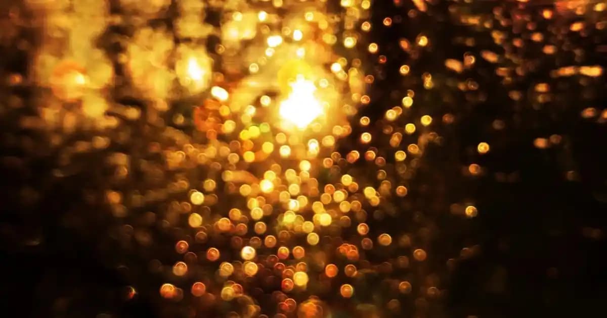 Çizgili Spor Takım Elbisesi Modası: Rahat ve Şık Giyim Trendleri 2023