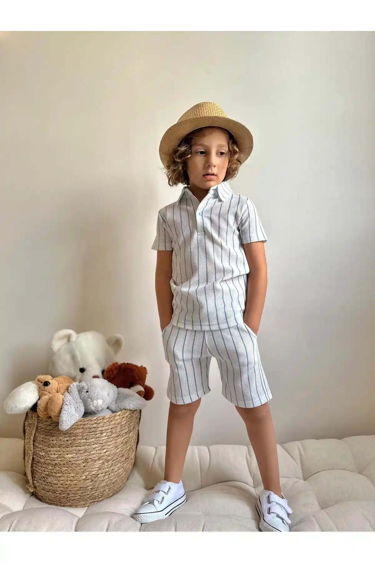 Çocuk Butikleri ve Moda Trendleri: Minik Stil Sahipleri İçin Özel Giyim Seçenekleri