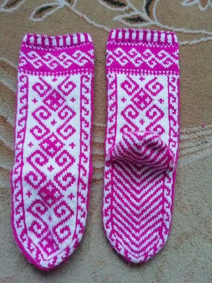 Çorap Desenleri ve Moda Trendleri: Kişisel Tarzınızı Yansıtmanın Yolları