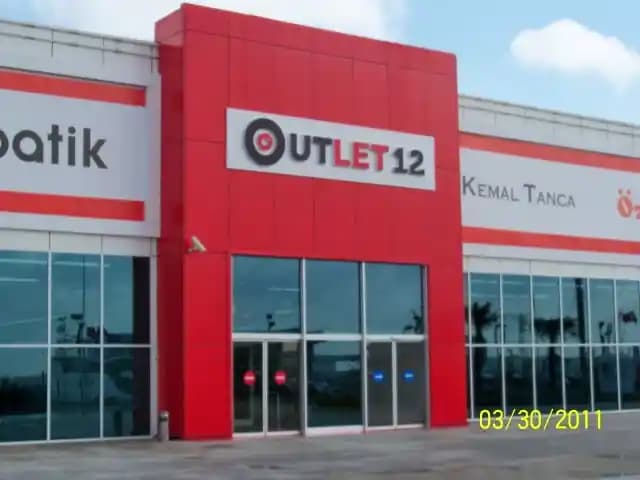 Çorlu Outlet Giyim Mağazaları: Ekonomik ve Güncel Moda Seçenekleri