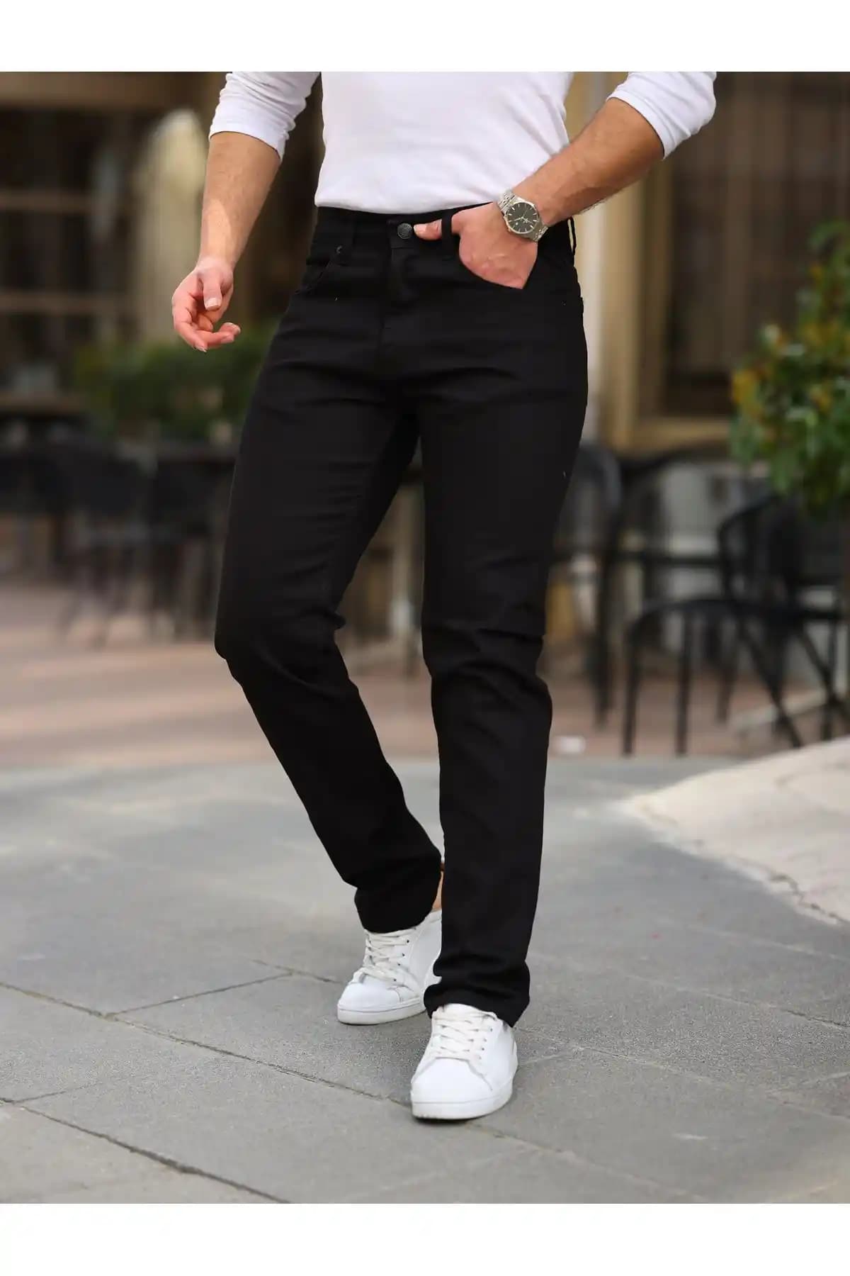 Erkek Kot Pantolonları: Güncel Trendler ve Stil İpuçlarıyla Moda Dünyasında Öne Çıkın