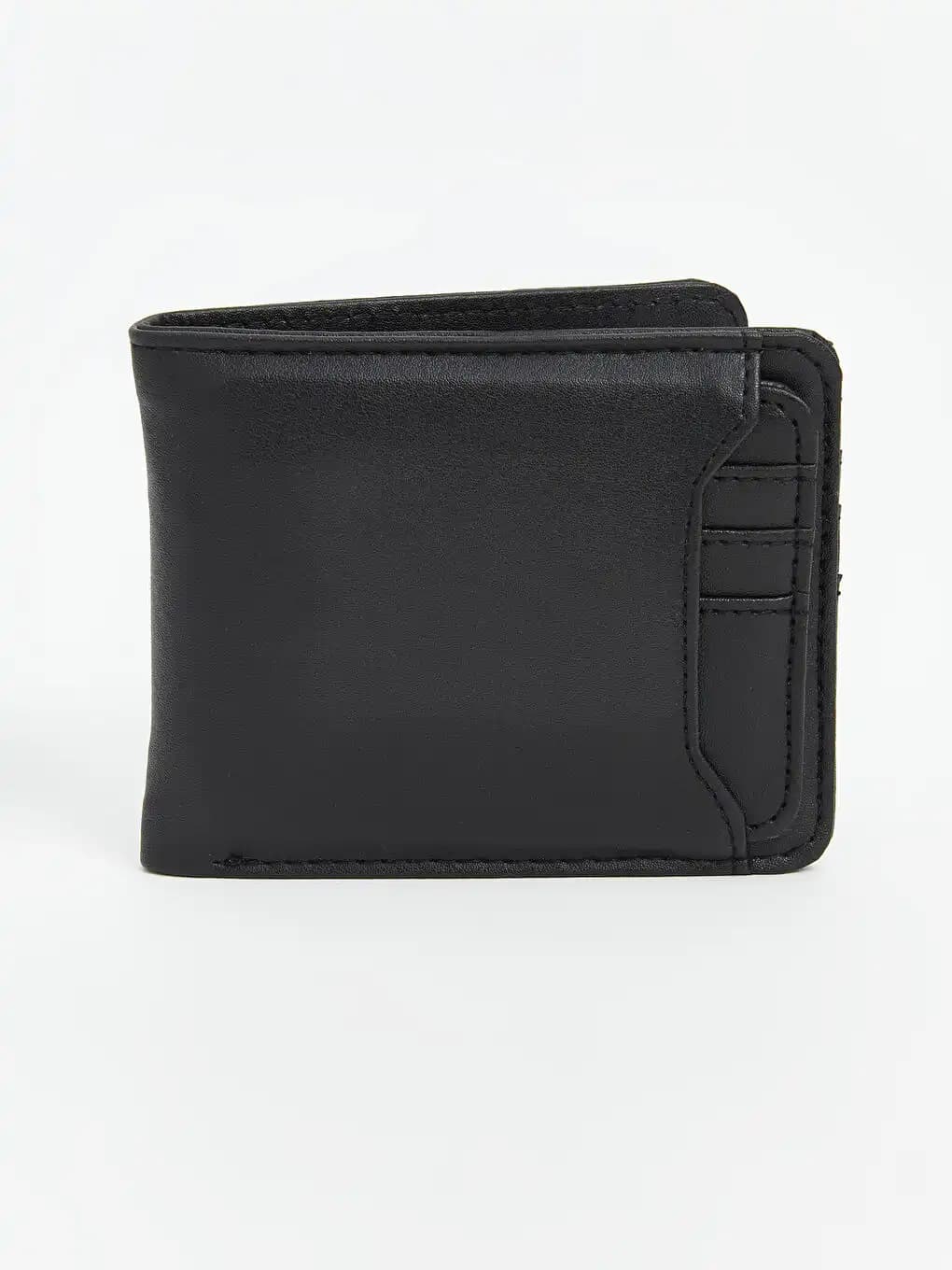 Erkek Modasında Cüzdanların Yeri ve Önemi Güncel Trendler ve Tasarım Gelişmeleri