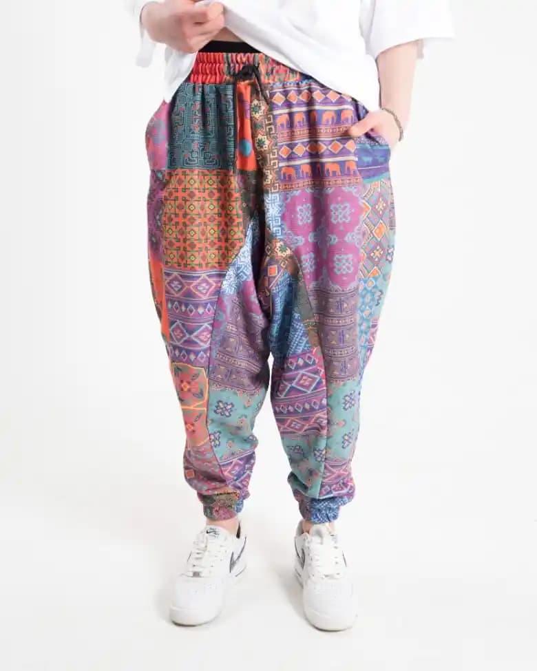 Erkek Modasında Şalvar Tarzı Pantolonların Yükselişi ve Güncel Trendler