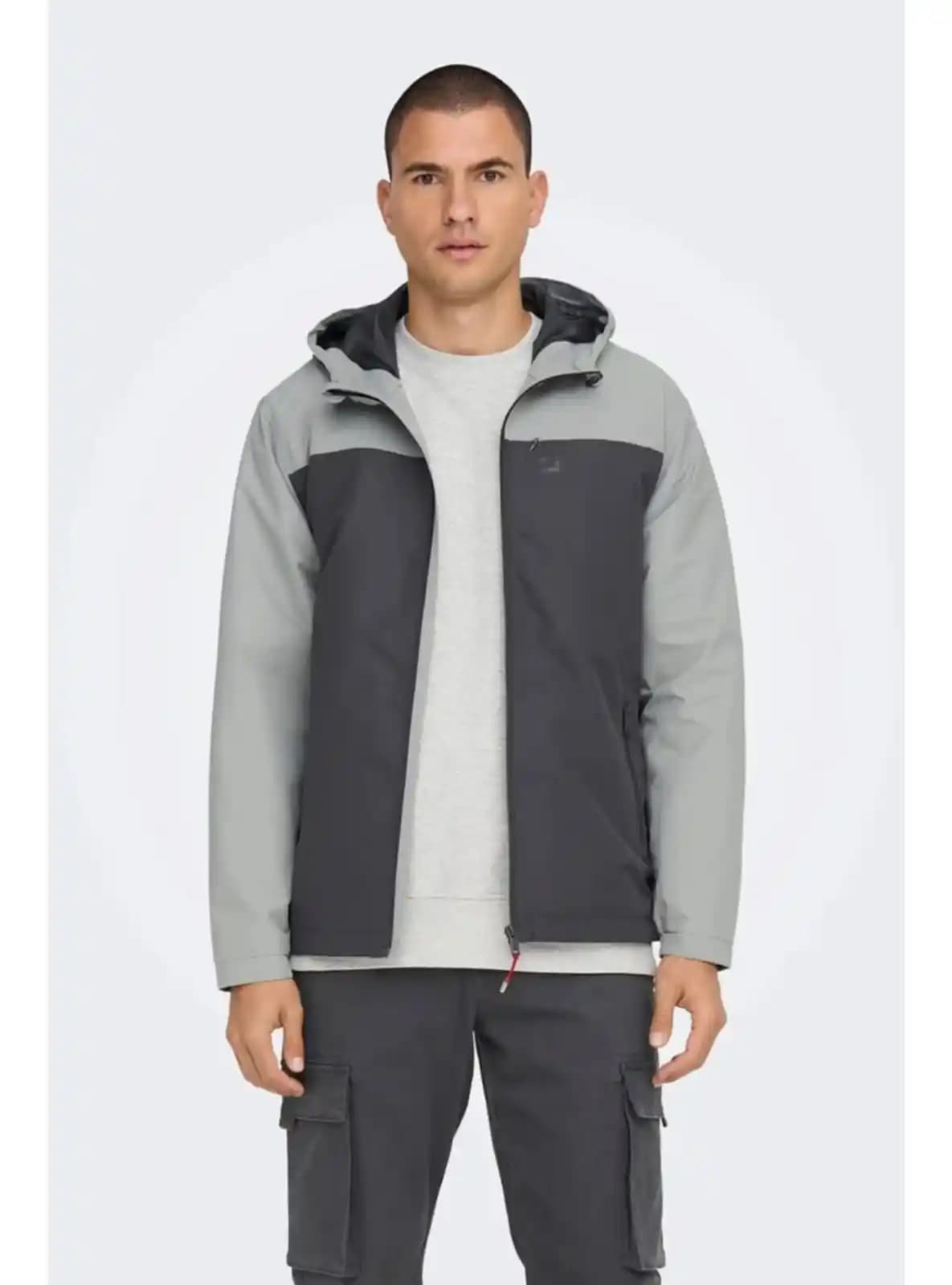 Erkek Modasında Şıklık ve İşlevselliği Bir Arada Sunan Only & Sons Mont Koleksiyonu