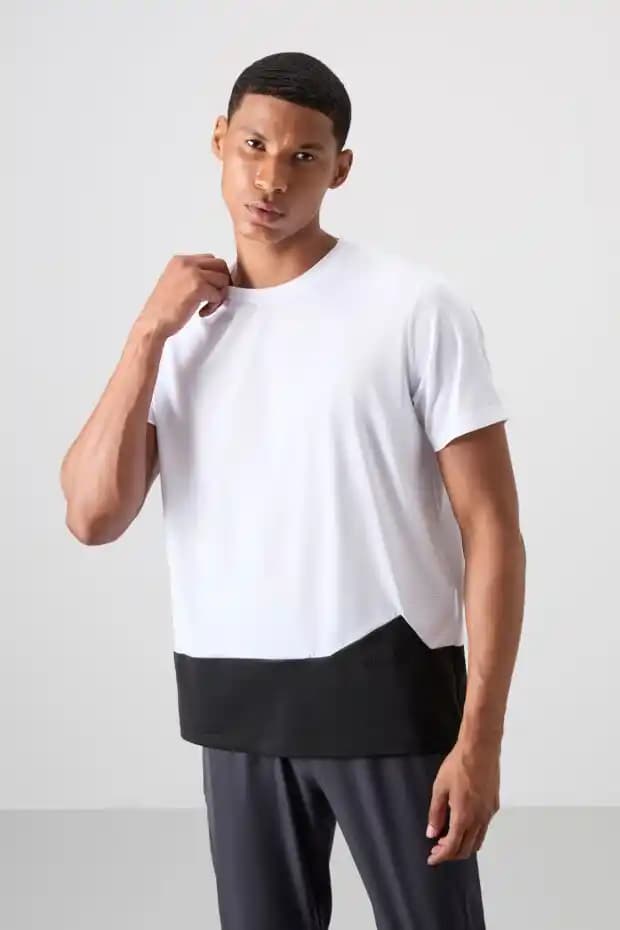 Erkekler İçin Polyester Tişörtler Moda ve Konforun Modern Buluşması