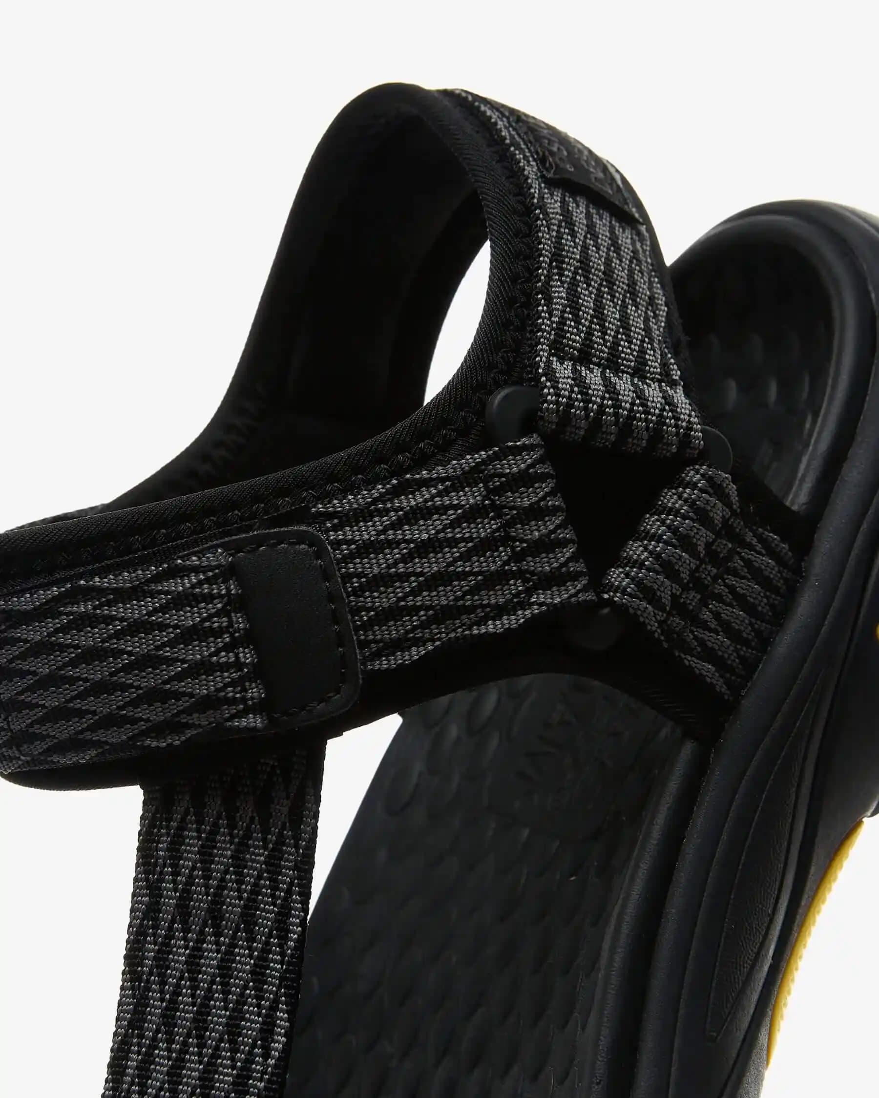 Erkekler İçin Skechers Sandaletler: Rahatlık ve Şıklığın Buluştuğu Yaz Modası