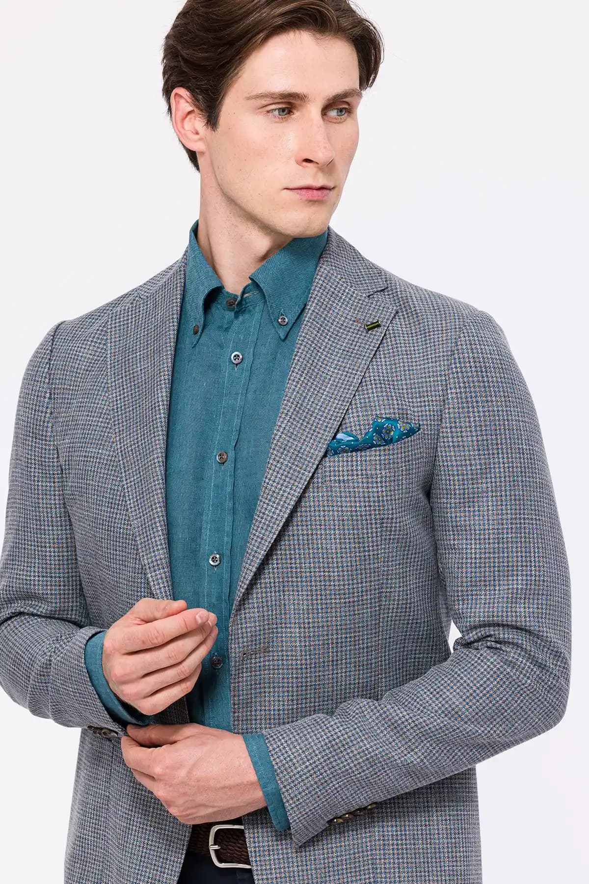 Erkekler İçin Turkuaz Ceketler: Güncel Moda Trendleri ve Stil Önerileri