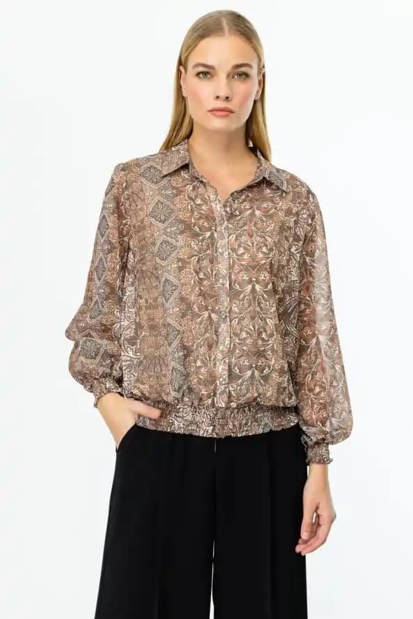 Gömlek Modasında Güncel Trendler ve Seçim Rehberi 2024