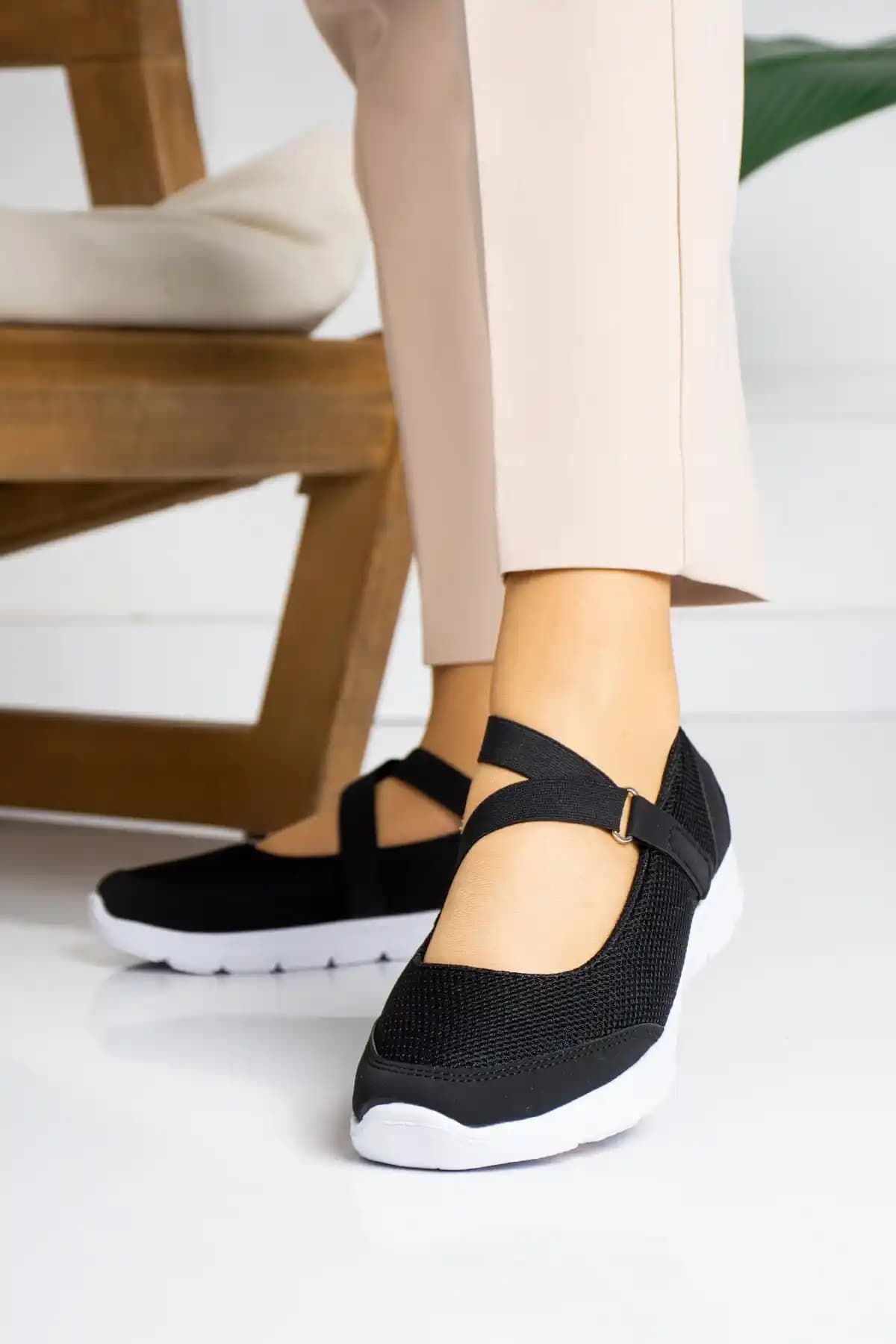 Kadın Modasında Spor Babetlerin Yeri ve Moda Trendlerindeki Önemi