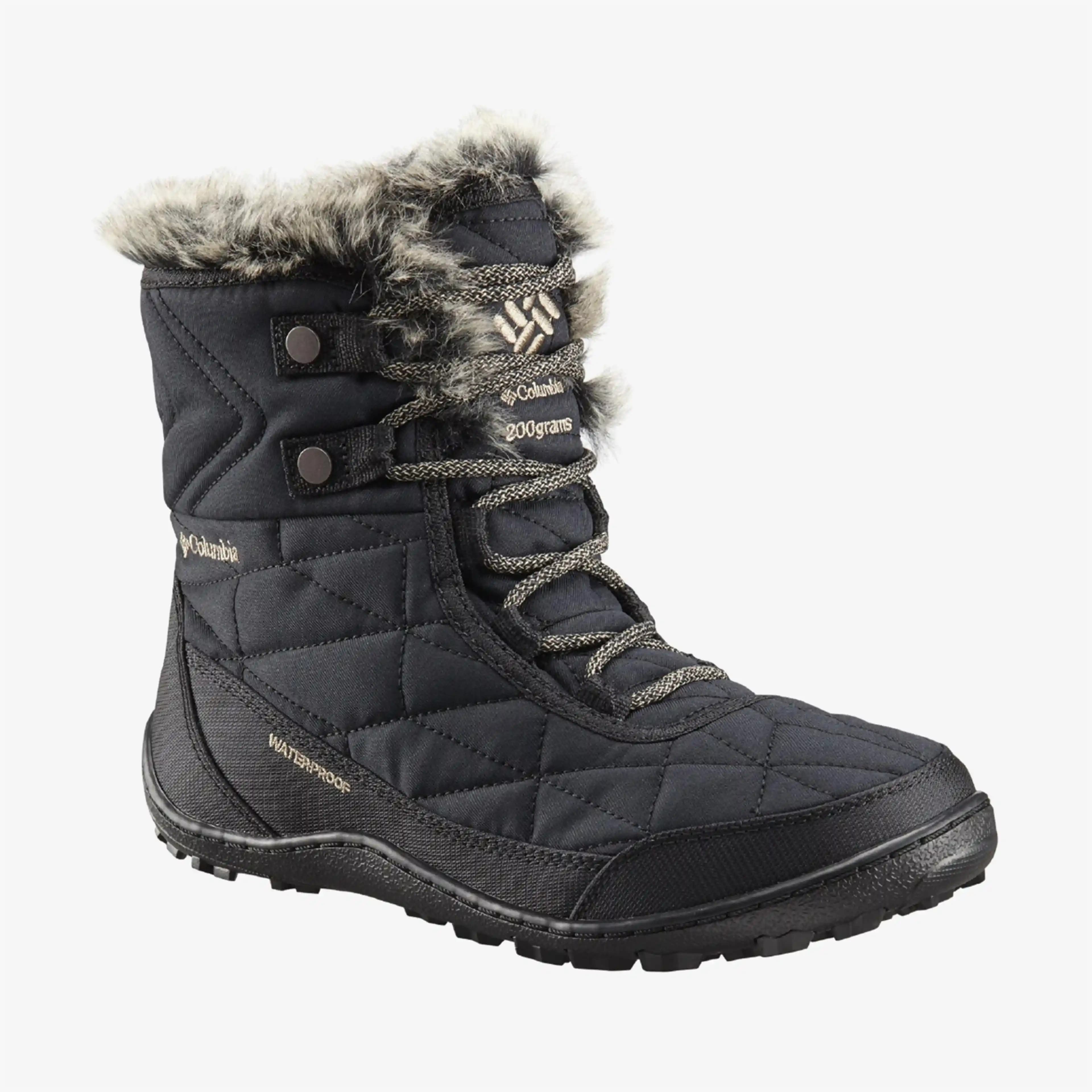 Kadın Modasında Trend Yaratıcı: Minx Shorty III Kadın Botlar ve Stil İpuçları