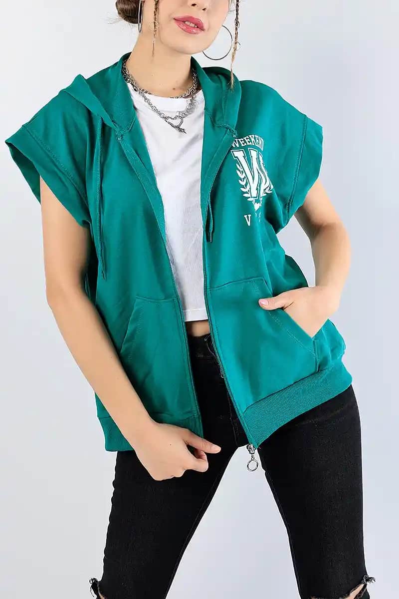 Kadınlar İçin Moda ve Konforu Bir Arada Sunan Sweat Yelekler Hakkında Kapsamlı Rehber