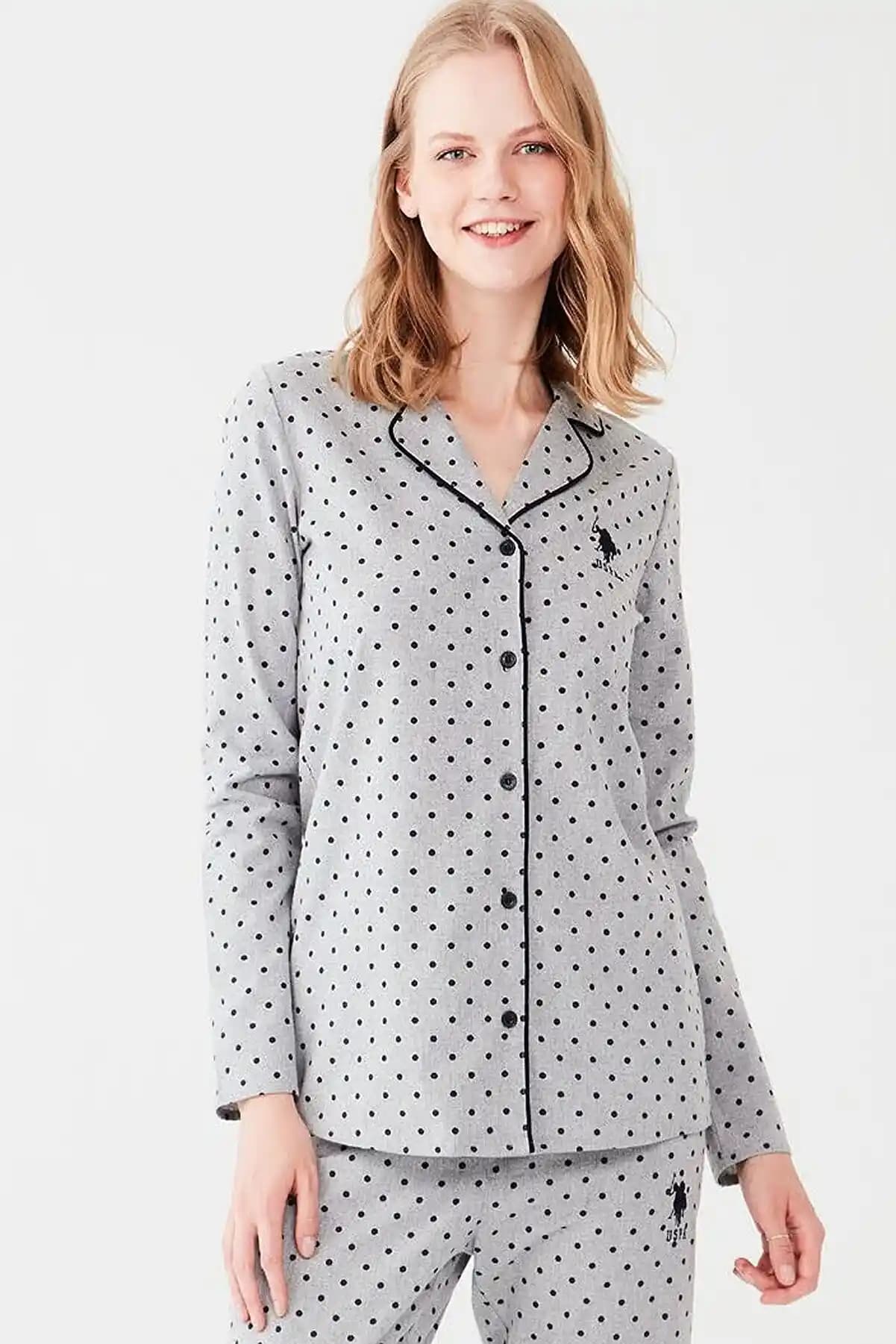 Kadınlar İçin Rahat ve Şık Us Polo Pijama Takımları Modada Trendleri Yansıtıyor