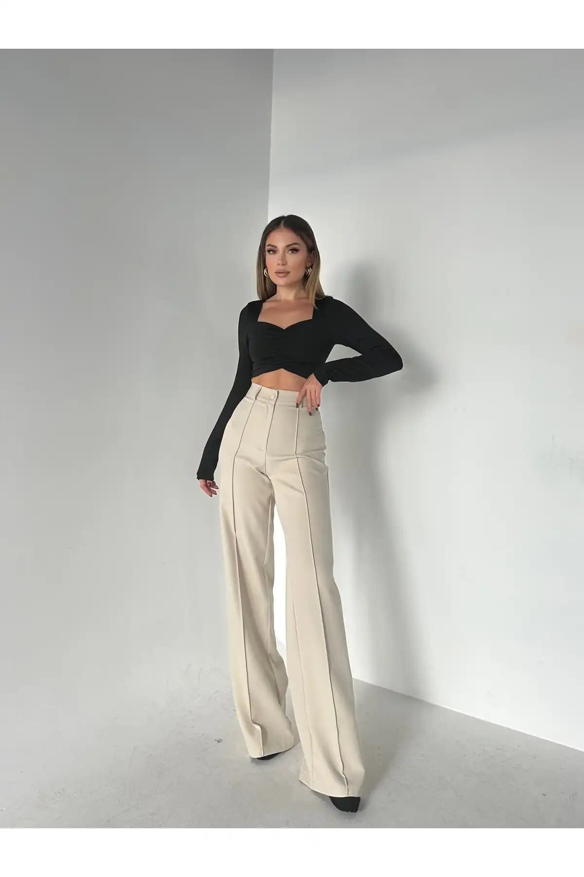 Kadınlar İçin Taş Rengi Pantolonlar: Moda ve Kombinasyon İpuçları