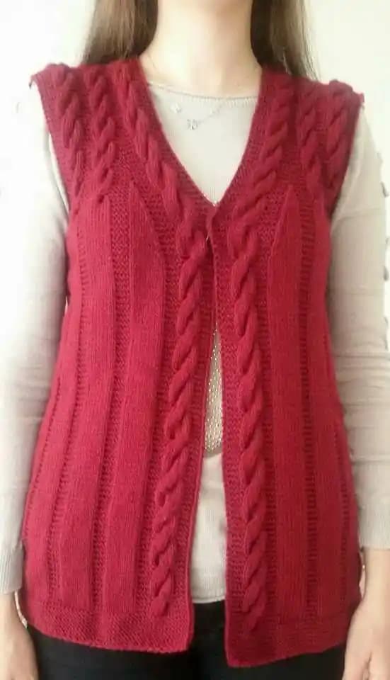 Kırmızı Örgü Yelek Modelleri: Moda Trendlerinde Cesur ve Şık Bir Seçenek