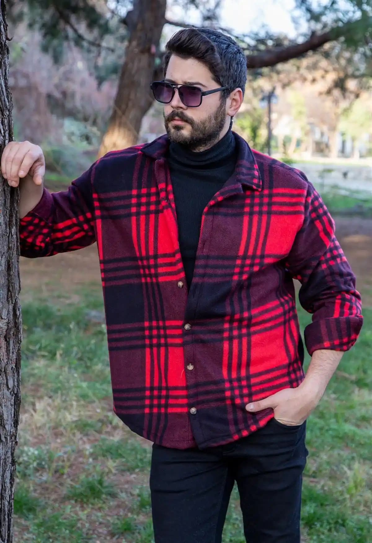 Kırmızı Siyah Ekose Gömlek Modadaki Yeri ve Stil İpuçları