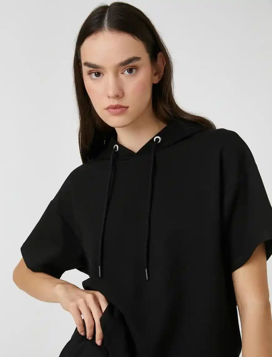 Kısa Sweatshirt Modelleri ve Trendleri: Günlük Şıklık ve Rahatlık İçin Rehber