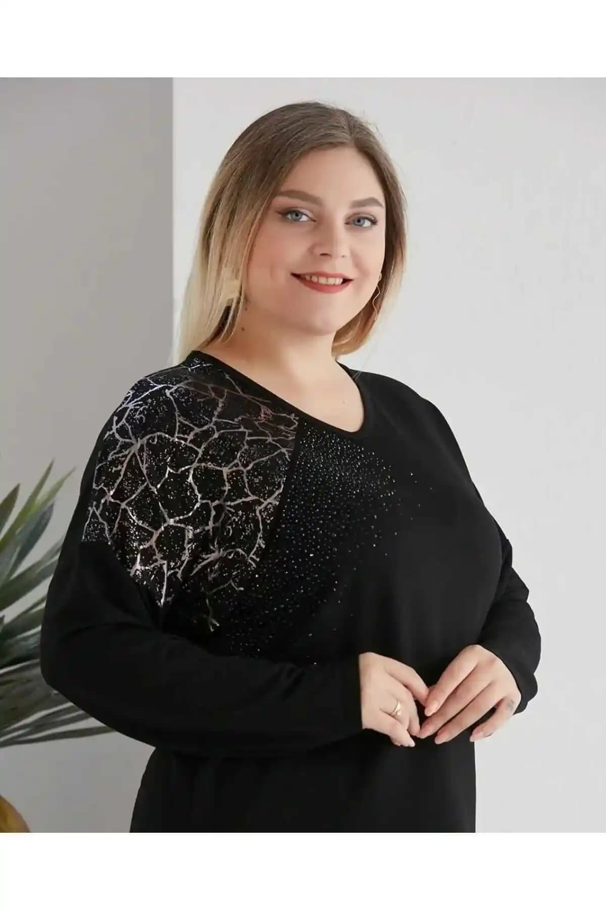 Koleksiyon Bluzlarıyla Moda Dünyasında Şıklığın ve Fonksiyonelliğin Yükselişi