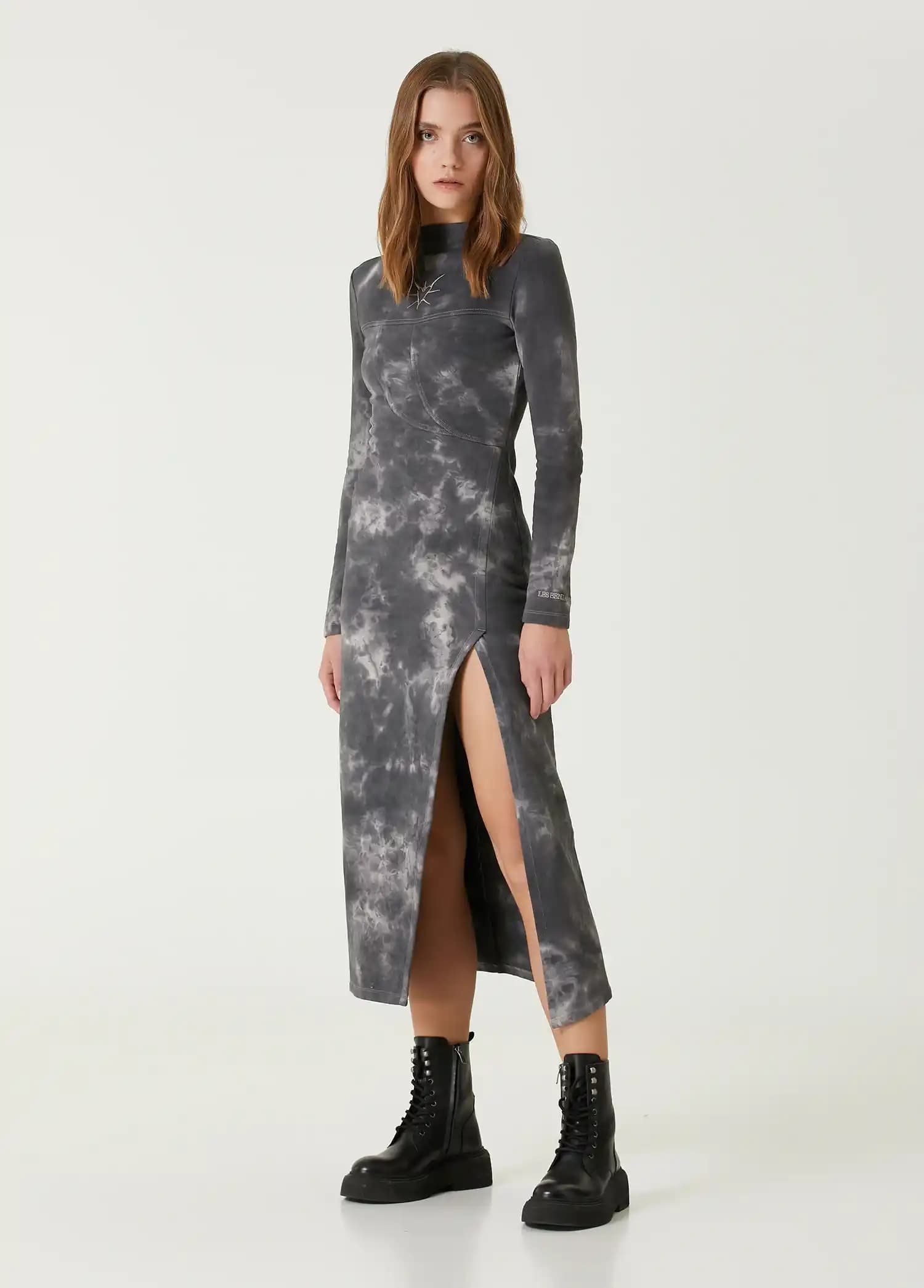 Les Benjamins Marka Analizi: Yenilikçi ve Cesur Tasarımlarla Moda Dünyasında Öne Çıkıyor