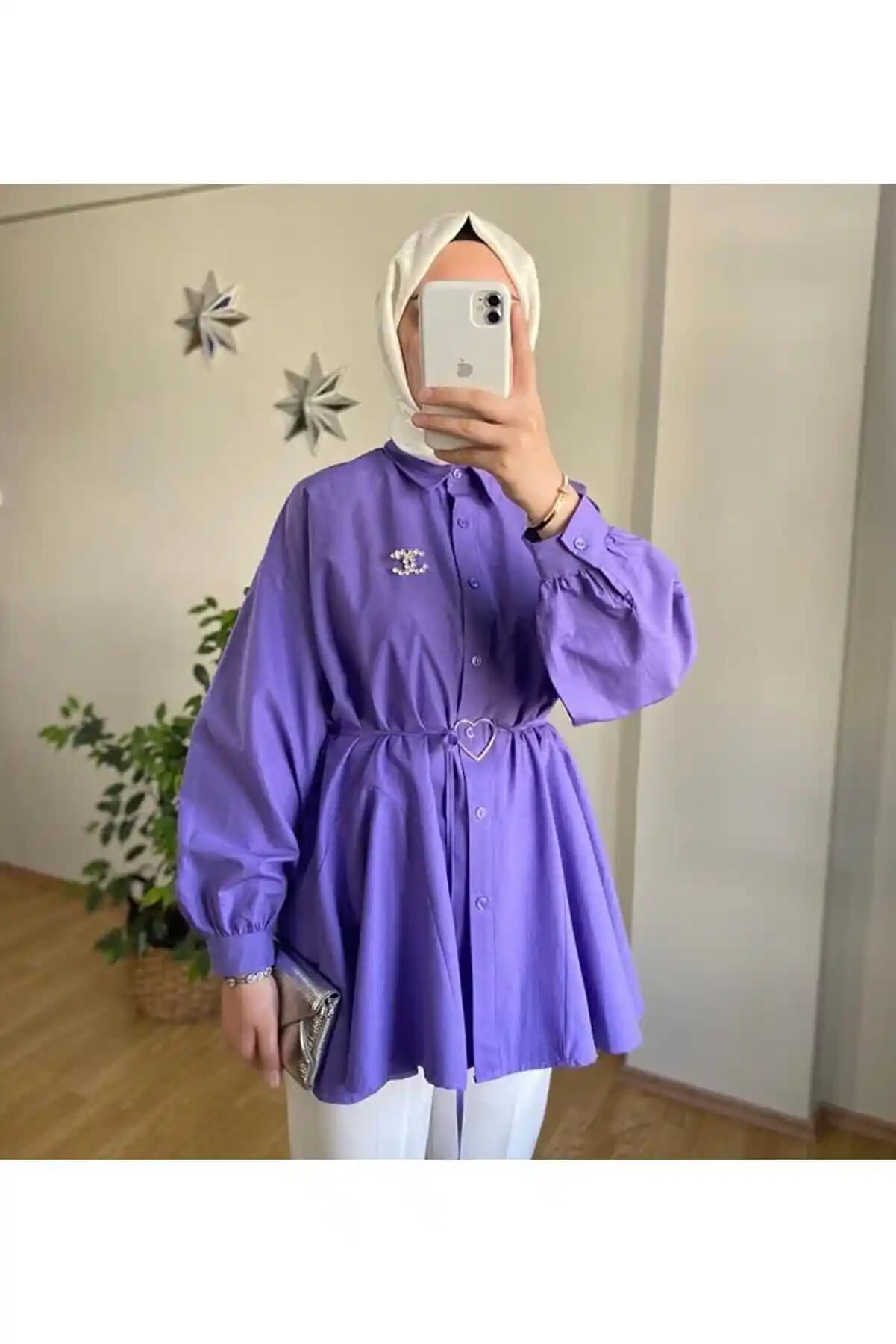 Lila Rengi Gömlek: Moda Dünyasında Zarif ve Çok Yönlü Bir Seçenek